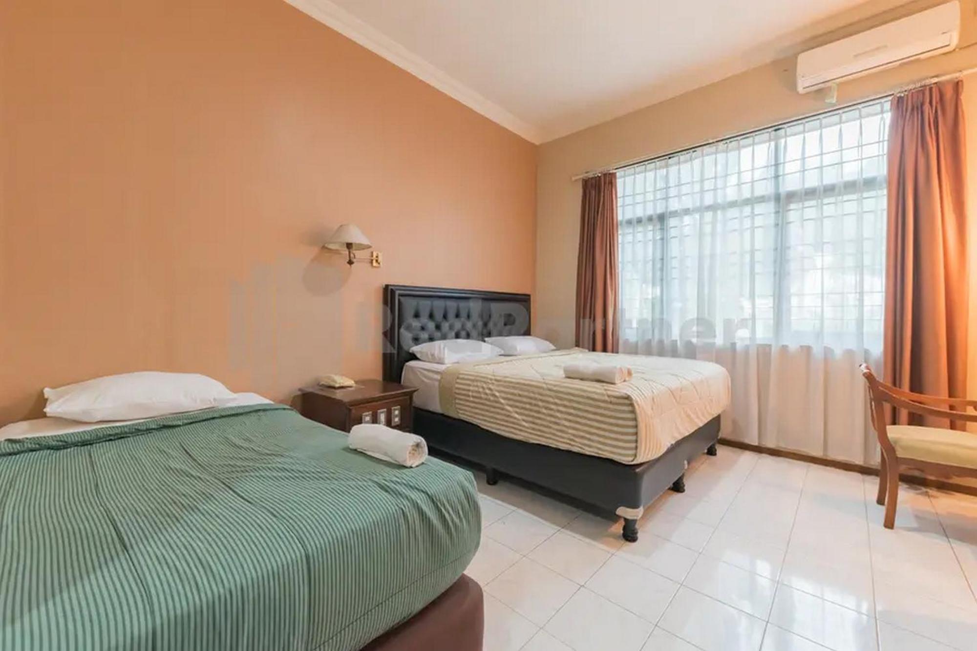 Hotel Ayong Linggarjati Kuningan Mitra Reddoorz מראה חיצוני תמונה